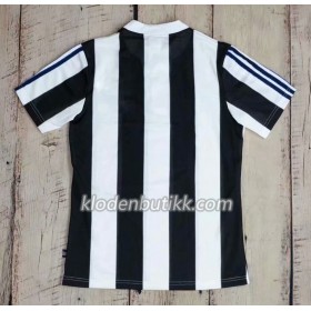 Newcastle United Retro Hjemme Fotballdrakt 1995-1997 Kortermet